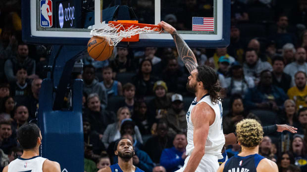 Steven Adams